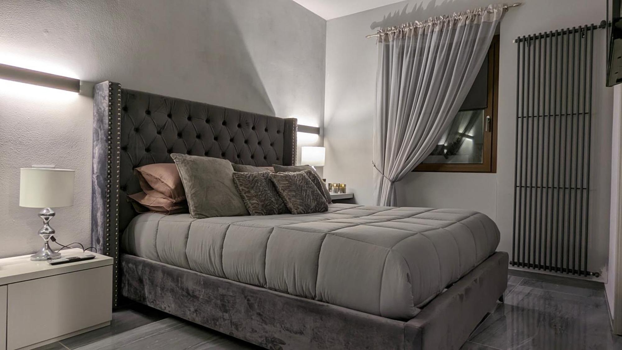 La Via Del Sale Accommodations Holidays Domodossola Eksteriør billede
