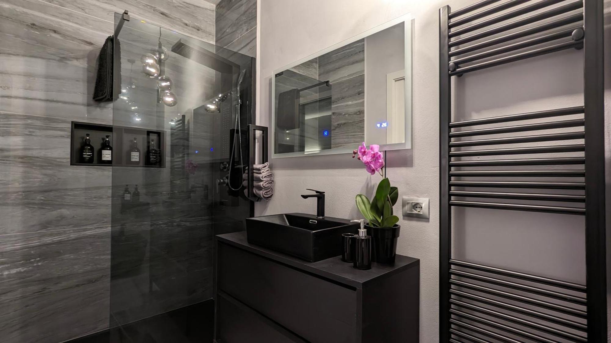 La Via Del Sale Accommodations Holidays Domodossola Eksteriør billede