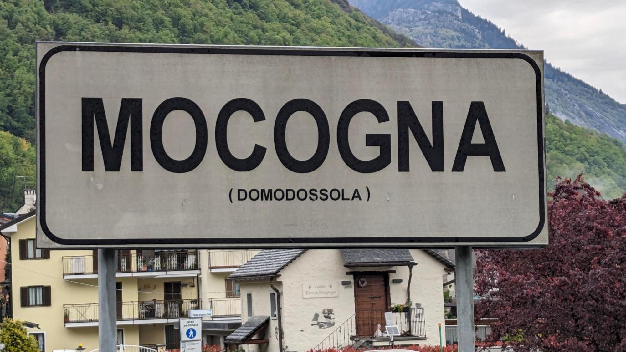 La Via Del Sale Accommodations Holidays Domodossola Eksteriør billede